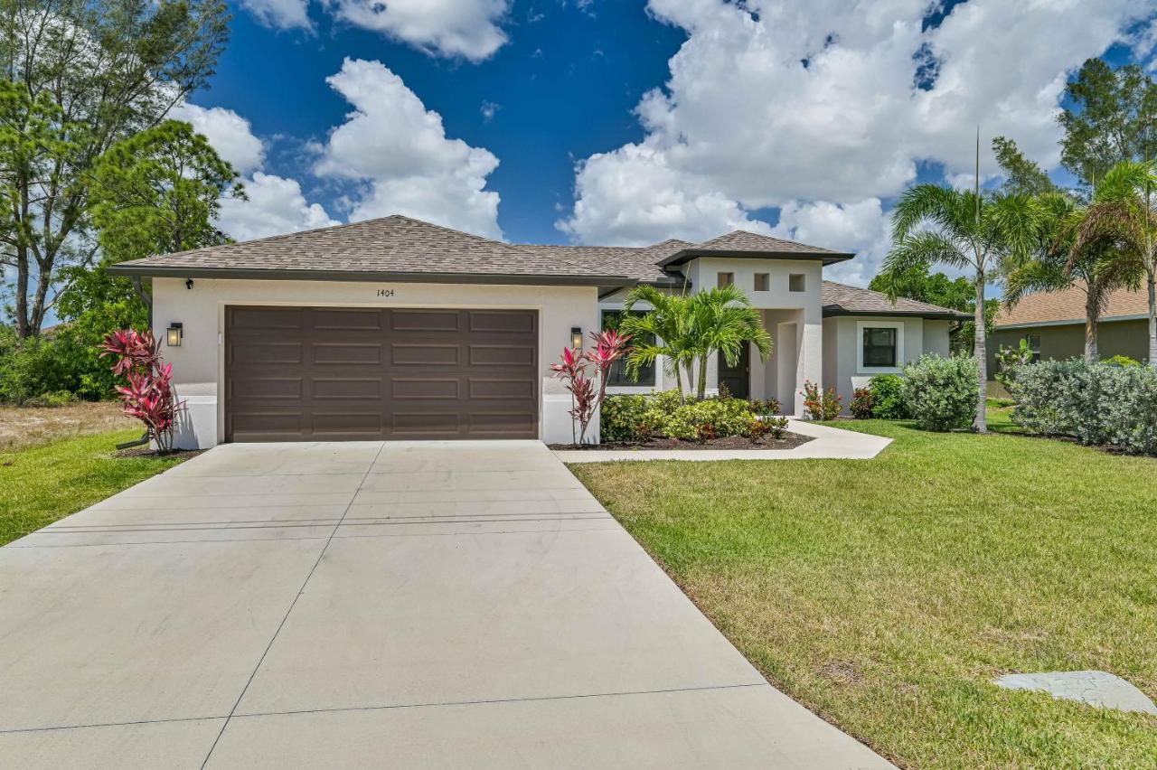 Centrally Located Cape Coral Oasis On Fresh Water Villa Exteriör bild